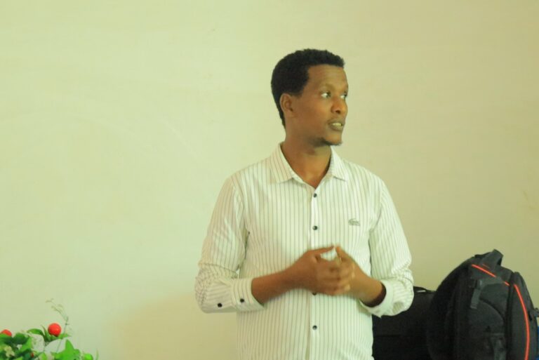 በቴክኖሎጅ ራስን በመቻል ውጤታማ ተግባቦትን መፍጠር ያስፈልጋል።